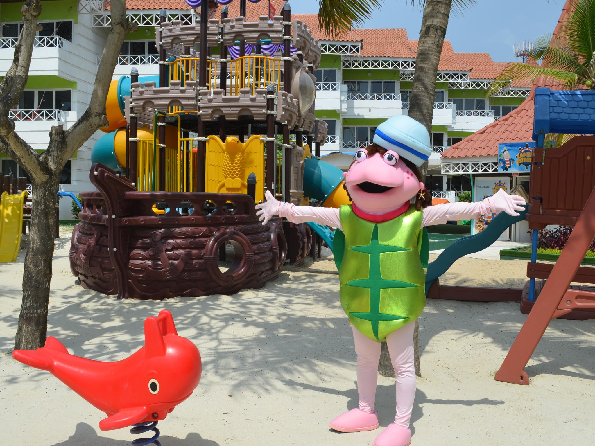 Hotel Las Americas Casa De Playa Cartagène Extérieur photo The mascot of the resort, "The Dolphin"