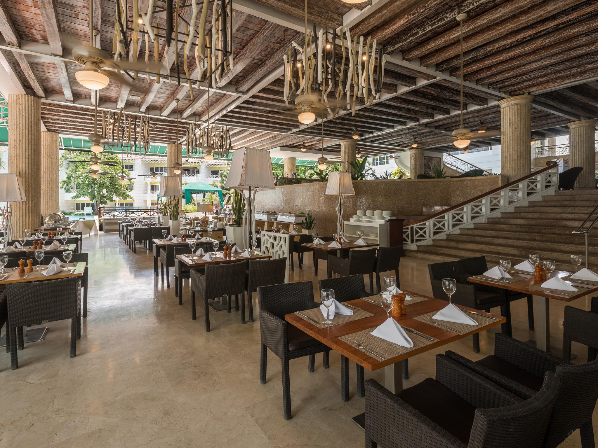 Hotel Las Americas Casa De Playa Cartagène Extérieur photo The restaurant